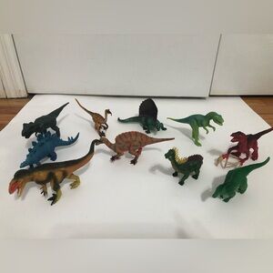 Dinosaur lot of 10 plastic dinosaurs. Fun imagination toy